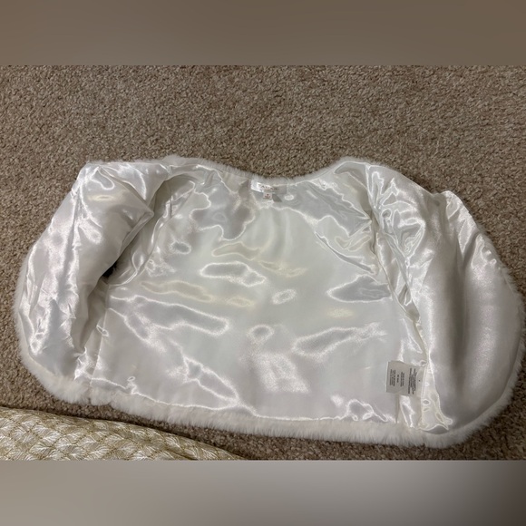 Girls Tahari gold shimmer holiday dress with faux fur jacket - Picture 13 of 13